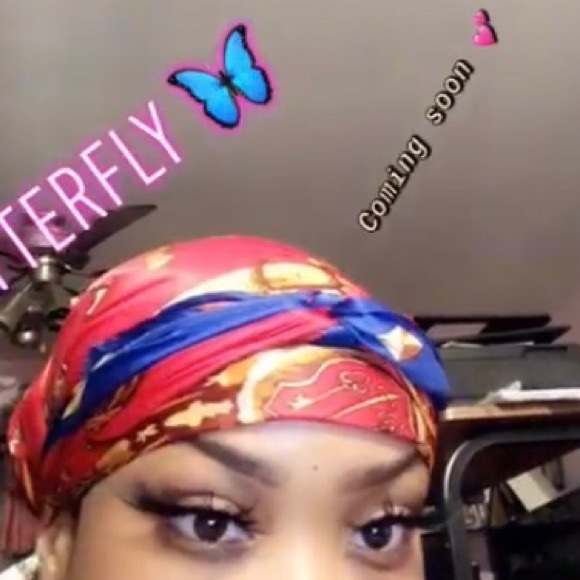 Style: BUTTERFLY 🦋 - Picture 2 of 6